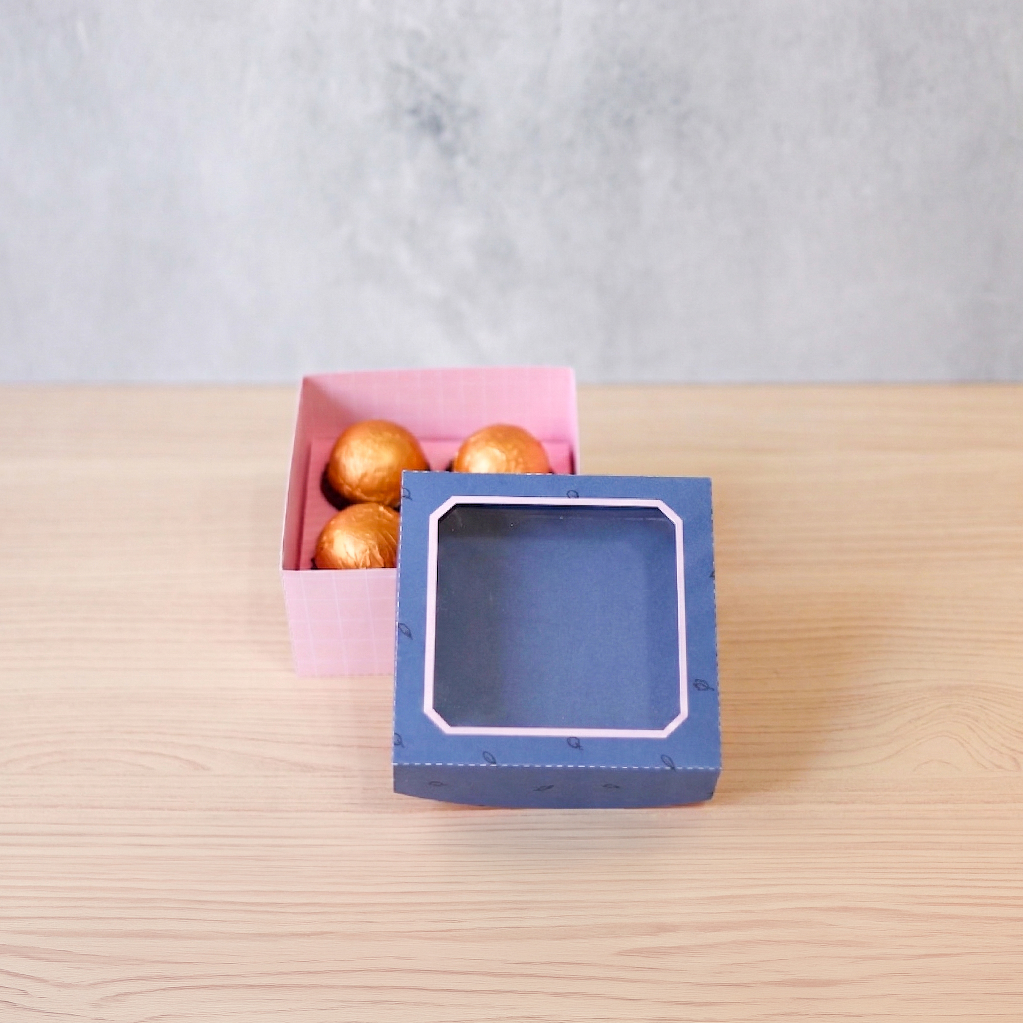 Caixa 4 bombons (modelo 03)